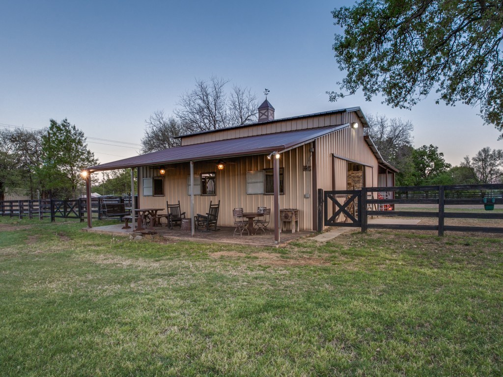 Just Sold! Beautiful Bartonville Texas Horse Property - Sarah Boyd ...